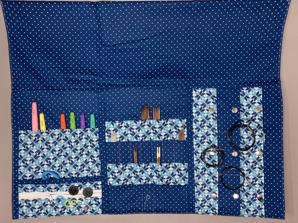 Blaue Punkte - Blau - I ♡ Knitting