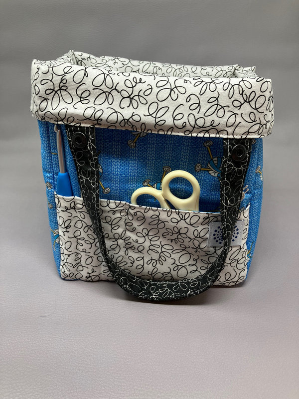 Blaue Wolle, weiß - Projekttasche